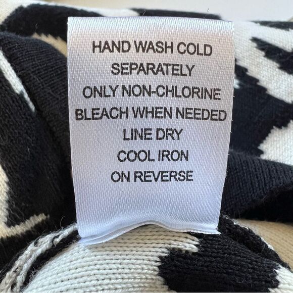 Appleseeds Black White Long Sleeve Button Front Cardigan Sweater - Picture 8 of 12